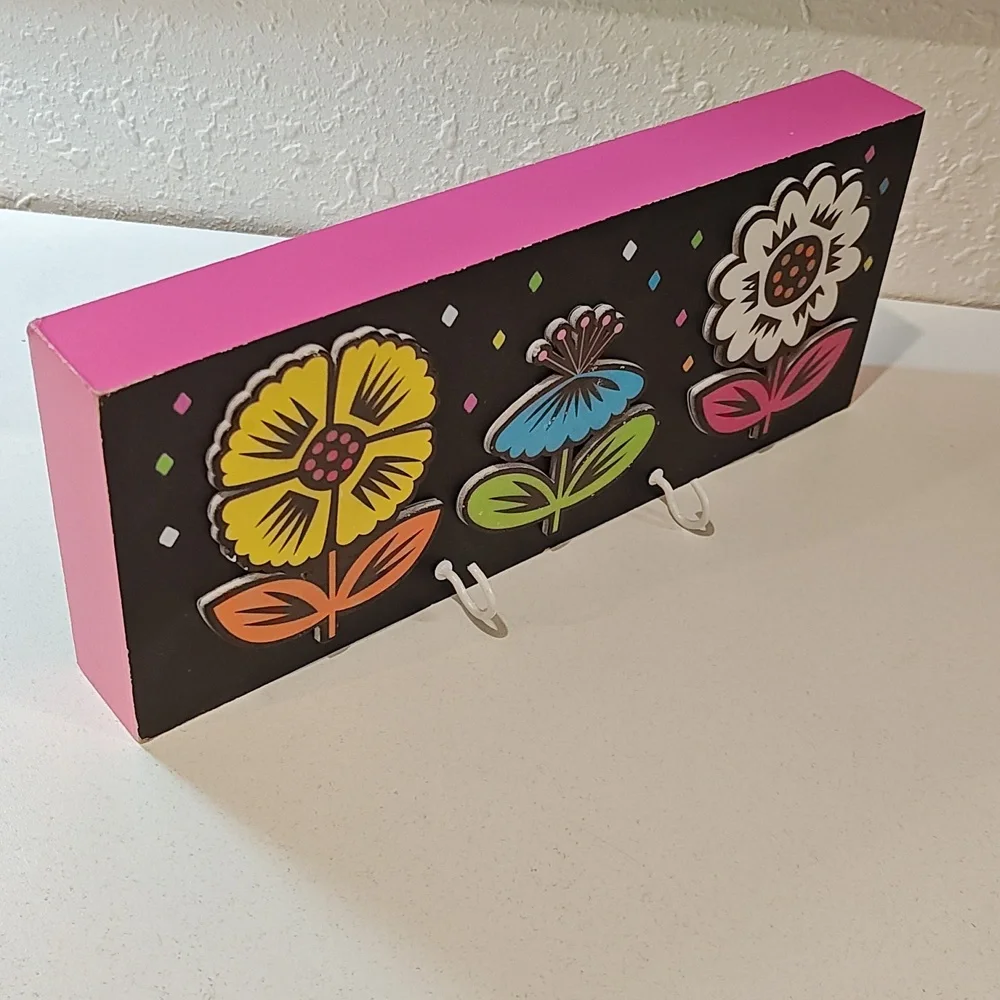 3/$20 Key Hanger With Hooks - Picture 2 of 4